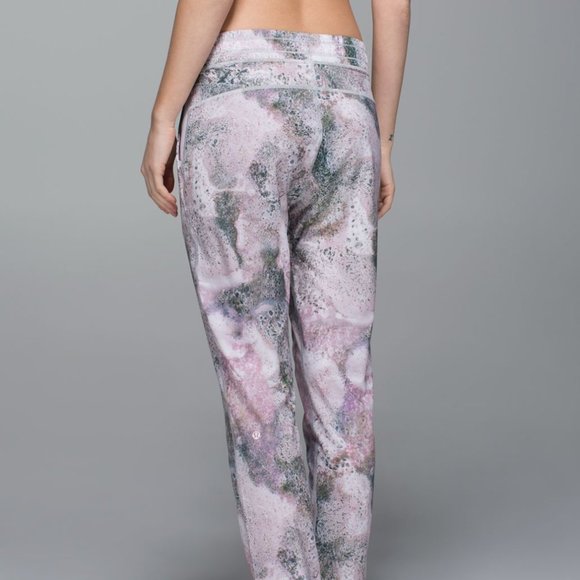 Lululemon Namaskar Pant II Size 6 - Picture 5 of 13